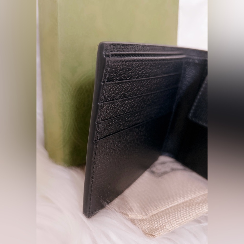 GUCCI GG Marmont leather bi-fold wallet NEW with box dust bag care booklets SOLD - Picture 6 of 16